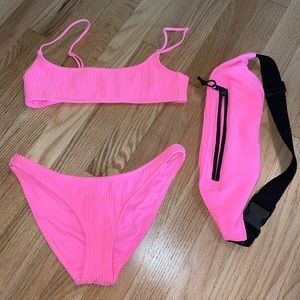 XS TRIANGL PIPA BIKINI IN HOT PINK